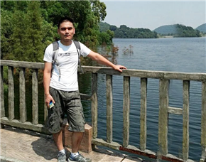 Manager of Technology Department: Ren Yuan. Mainly responsible for the R & D and design of the company's new products, and the technical guidance of the company's production department. When I came to Shenzhen in 2006, my first job was to be a production employee in the security inspection industry. Because I was a down-to-earth and honest person, my previous major was also electronics, and I knew all kinds of circuits at once. Thank the company for its heavy responsibility. From production line staff to production department managers, to now behind the scenes product development, and production technology guidance I love this industry. Security inspection is a lifelong career, work hard, be a down-to-earth person, and have been on the road of learning